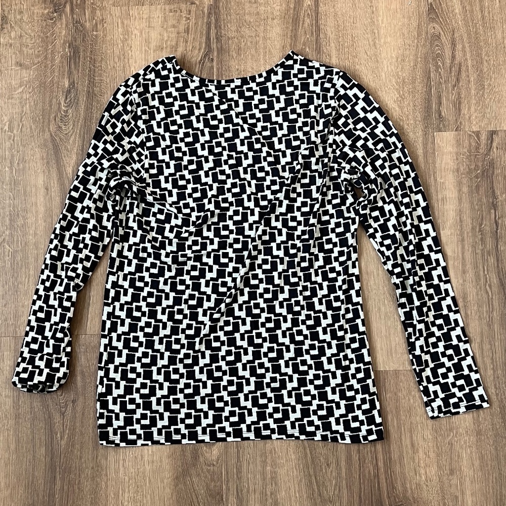 3 Top Bundle Purple and B&W Size L - Picture 12 of 16